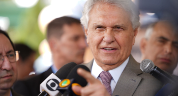 Caiado apresenta propostas para tornar Lei Antifacção mais rígida